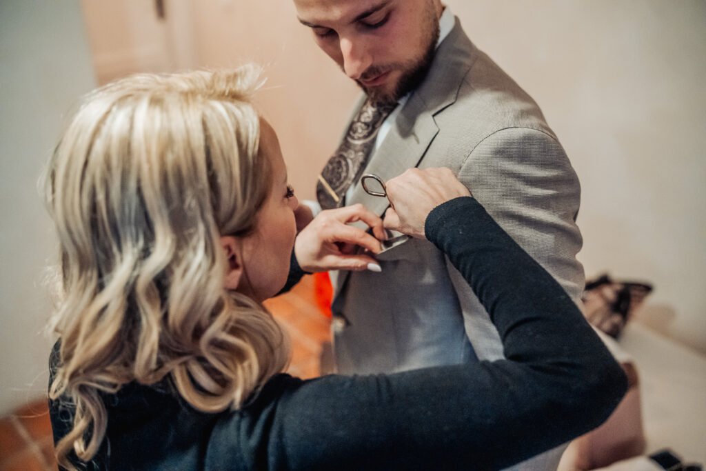 Rodzina podczas przygotowań ślubnych